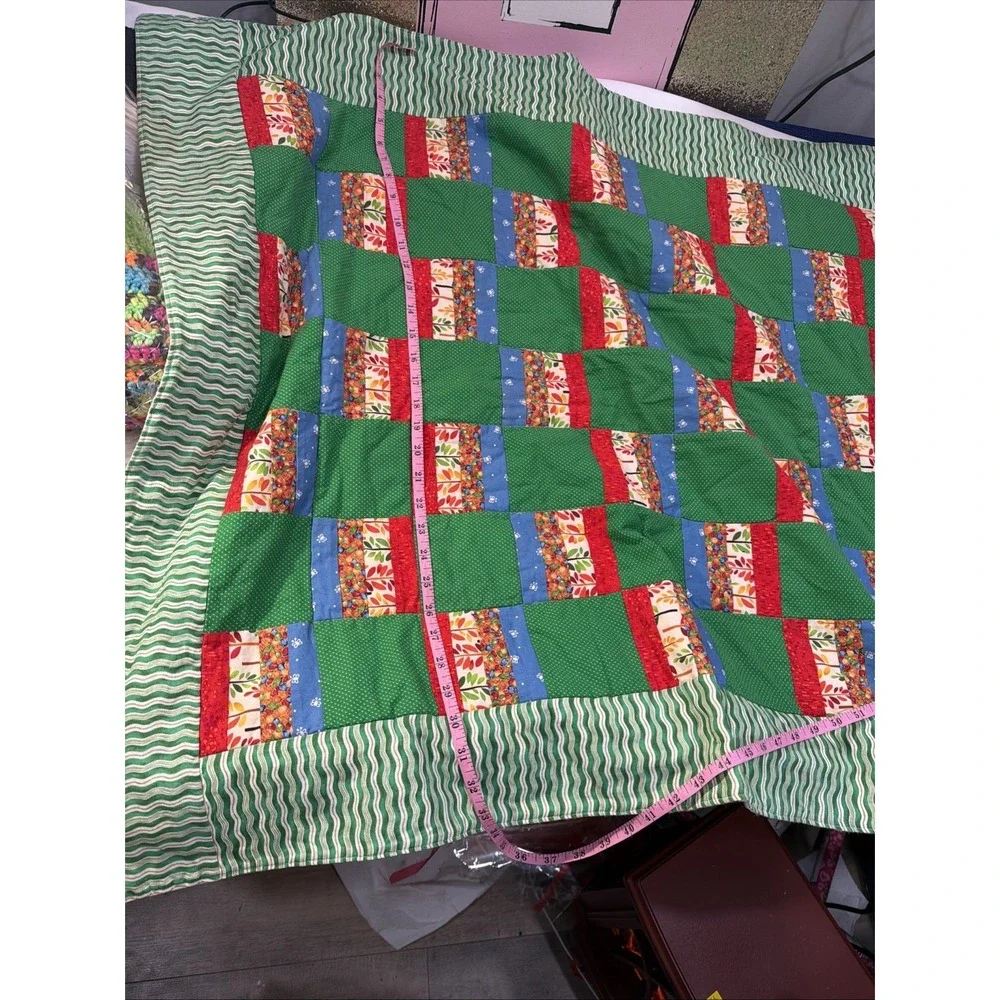 Handmade Quilt Lap Throw Patchwork Vintage Blanket 40x32 Elderly, Baby, Wallart‎